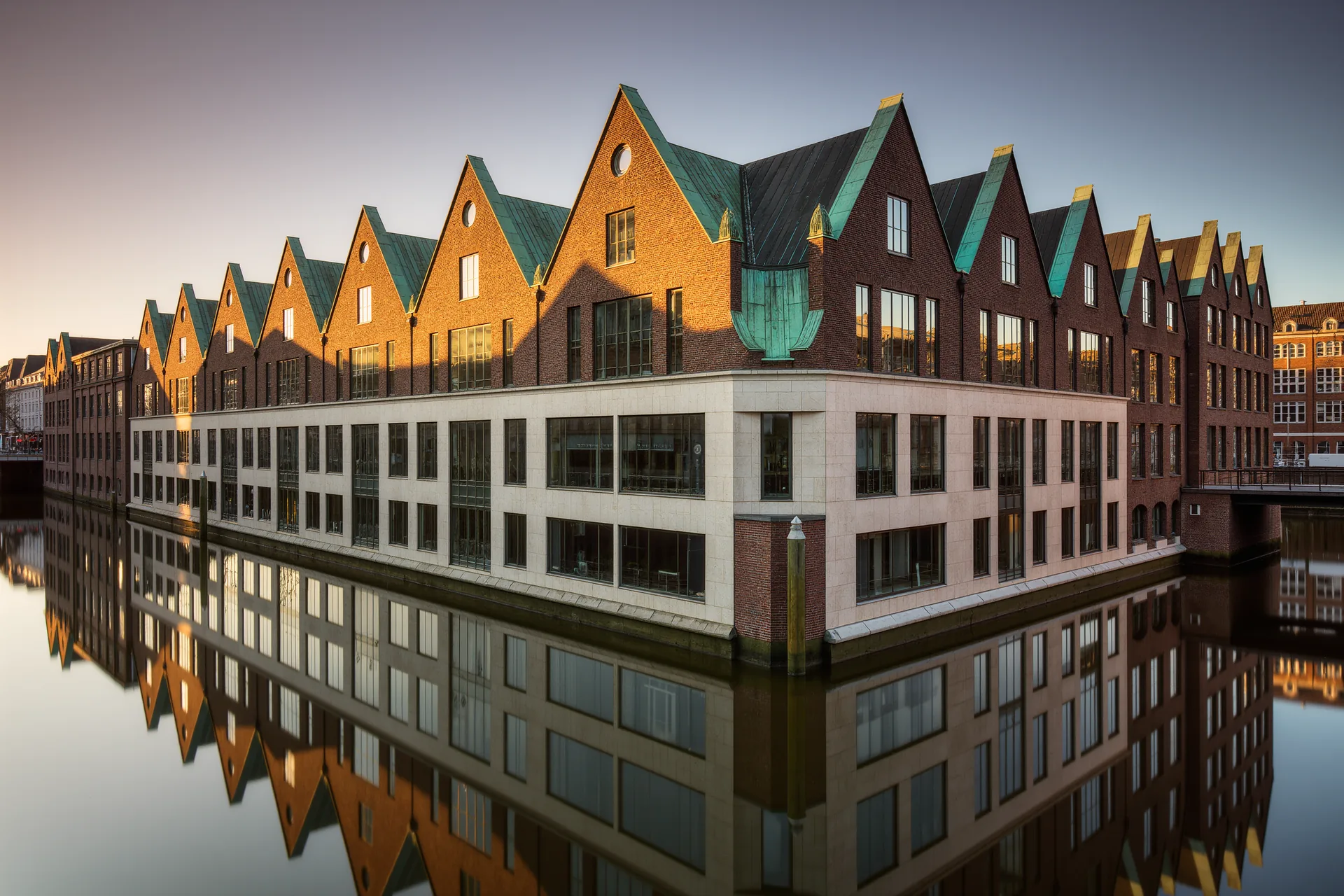 Steuervorteile beim Immobilienkauf in Hamburg: Was Käufer wissen sollten